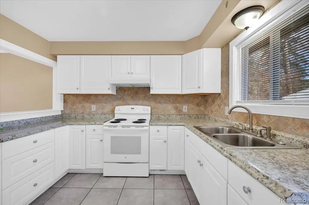 8365 21 Mile Road Shelby Charter Township MI 48317