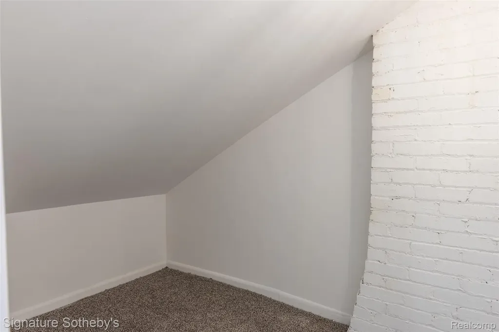 11104 Cloverlawn Street Detroit City MI 48204