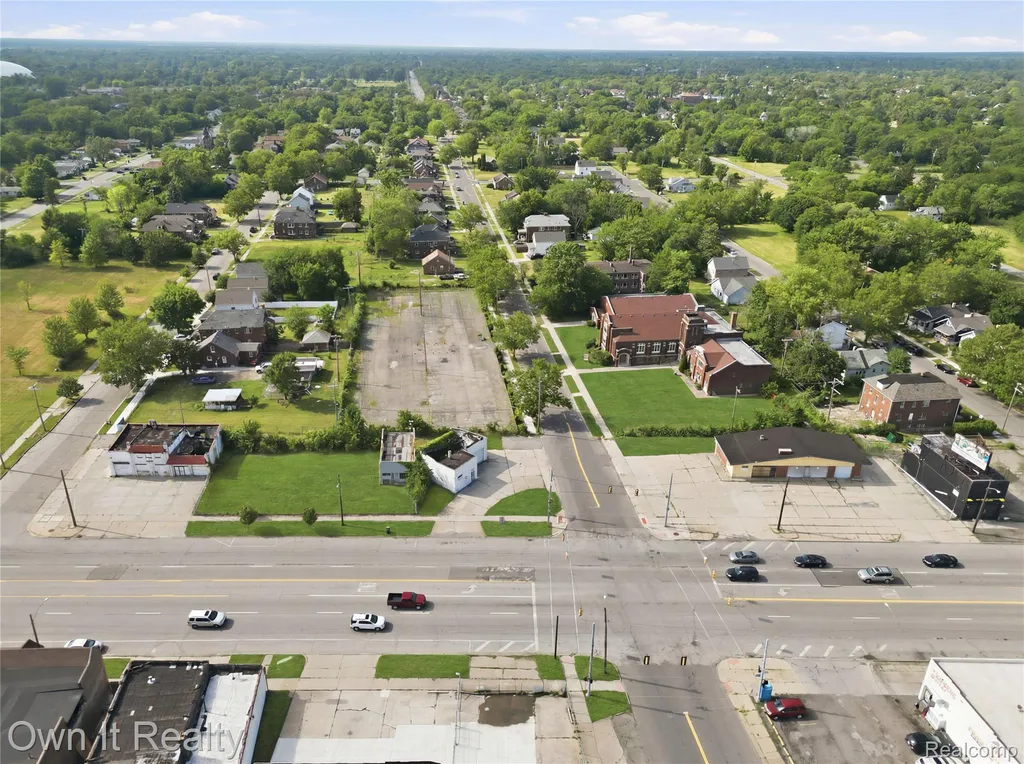 12941 Mack Avenue Detroit City MI 48215