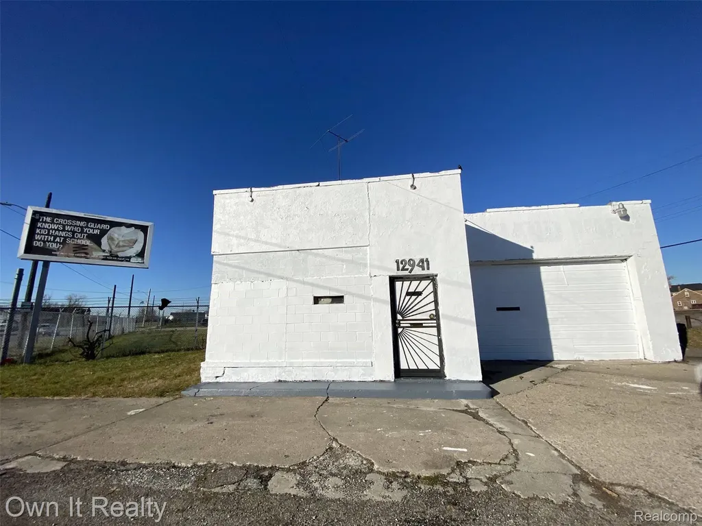 12941 Mack Avenue Detroit City MI 48215