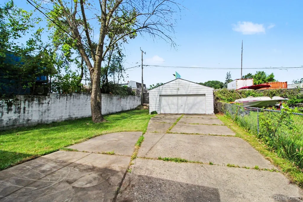 8653 Lanewood Street Westland City MI 48185