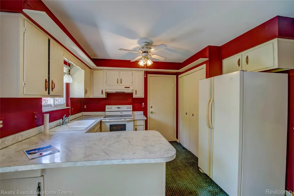 536 Central Street Marysville City MI 48040