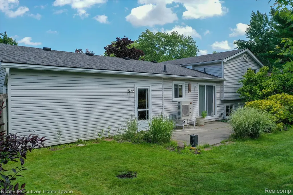 536 Central Street Marysville City MI 48040