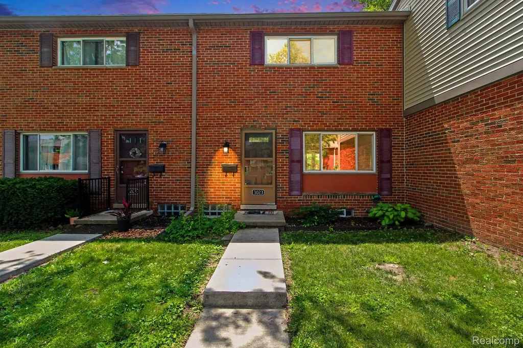 3023 Wolverine Drive Ann Arbor City MI 48108