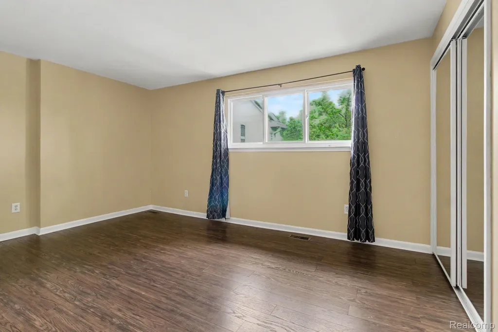 3023 Wolverine Drive Ann Arbor City MI 48108
