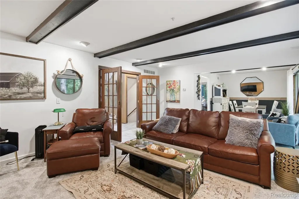 6608 Red Cedar Lane West Bloomfield Charter Township MI 48324
