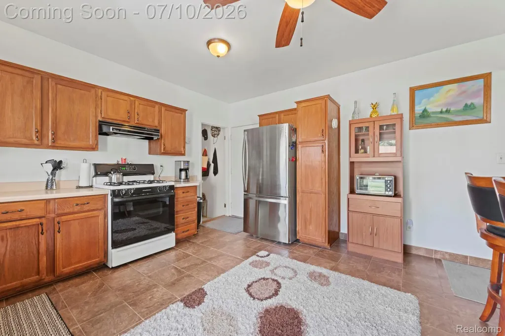 23888 Cedar Ridge Drive Brownstown Charter Township MI 48174