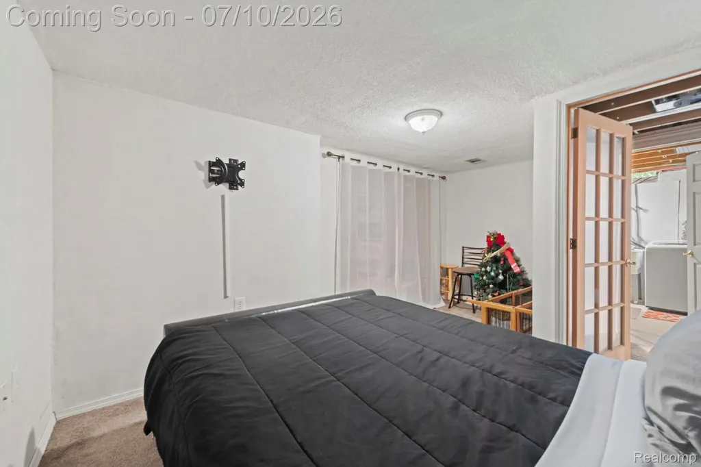 23888 Cedar Ridge Drive Brownstown Charter Township MI 48174