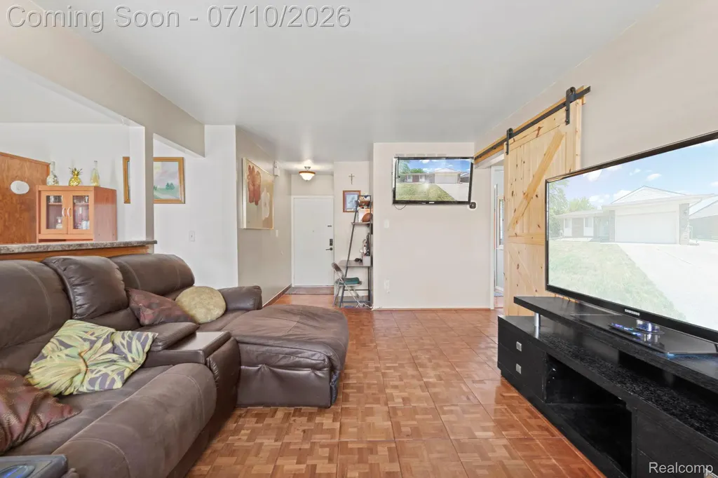 23888 Cedar Ridge Drive Brownstown Charter Township MI 48174
