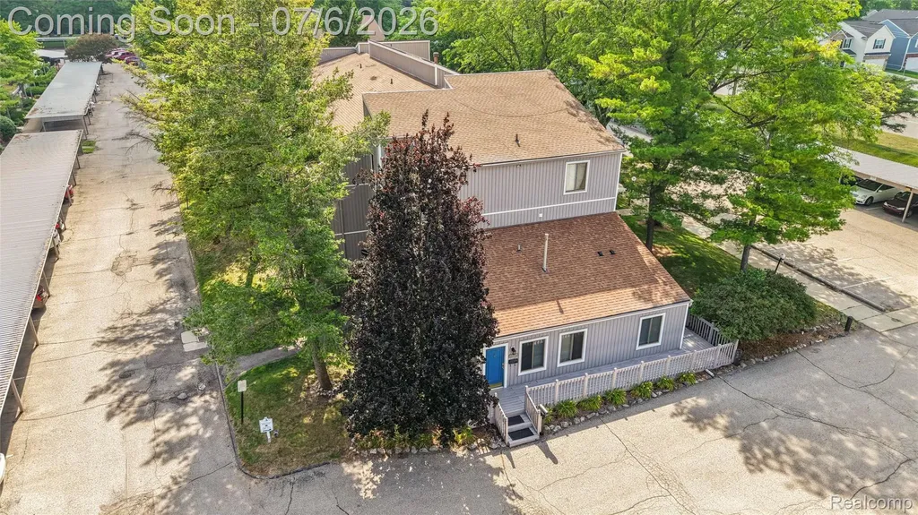 9597 Harbour Cove Court Ypsilanti Charter Township MI 48197