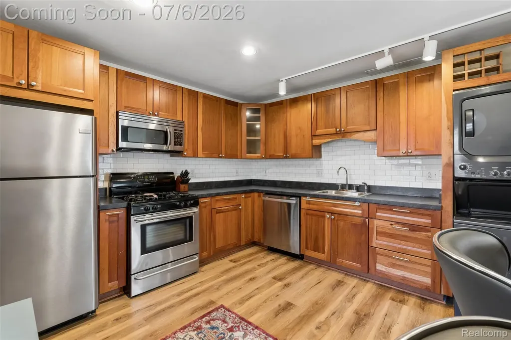 9597 Harbour Cove Court Ypsilanti Charter Township MI 48197