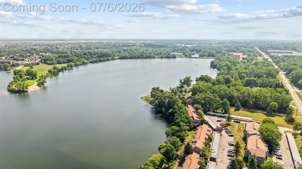 9597 Harbour Cove Court Ypsilanti Charter Township MI 48197