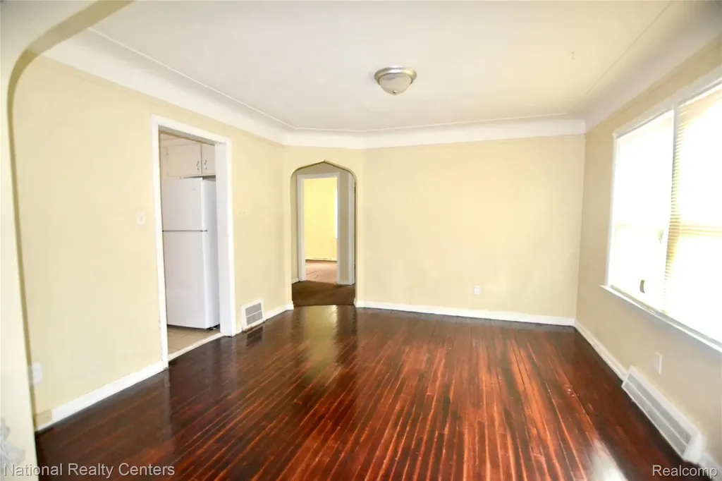 8267 Carlin Street Detroit City MI 48228