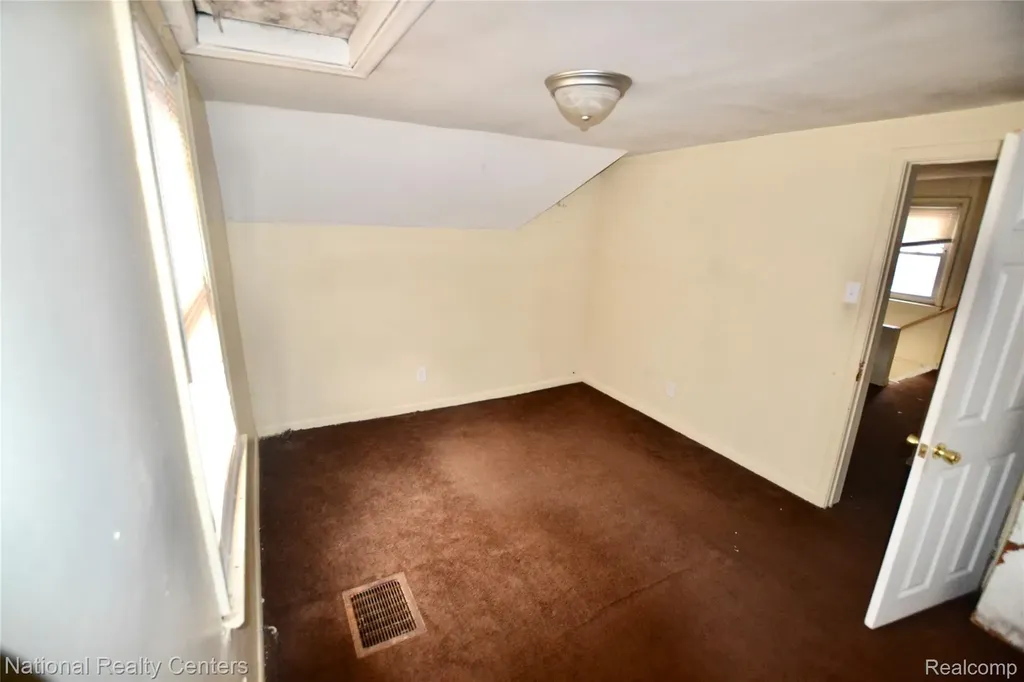 8267 Carlin Street Detroit City MI 48228