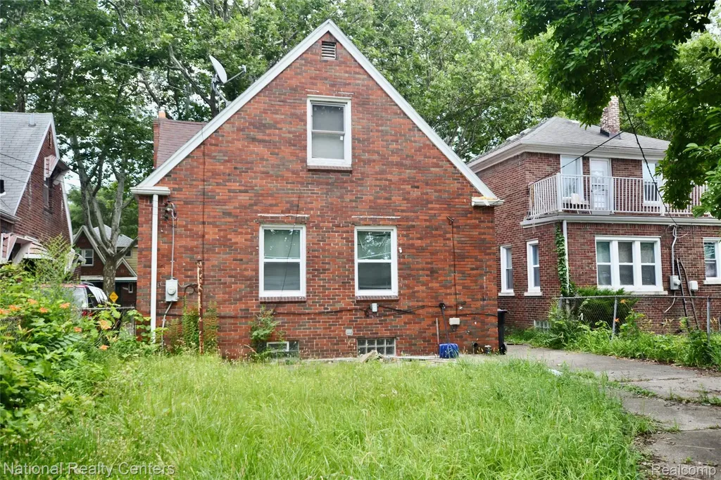 8267 Carlin Street Detroit City MI 48228