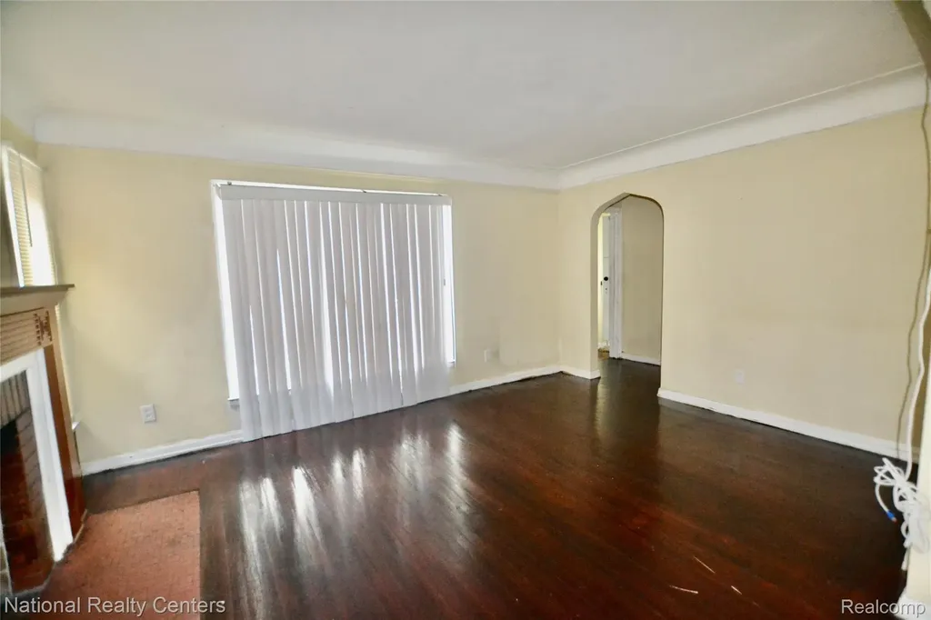 8267 Carlin Street Detroit City MI 48228