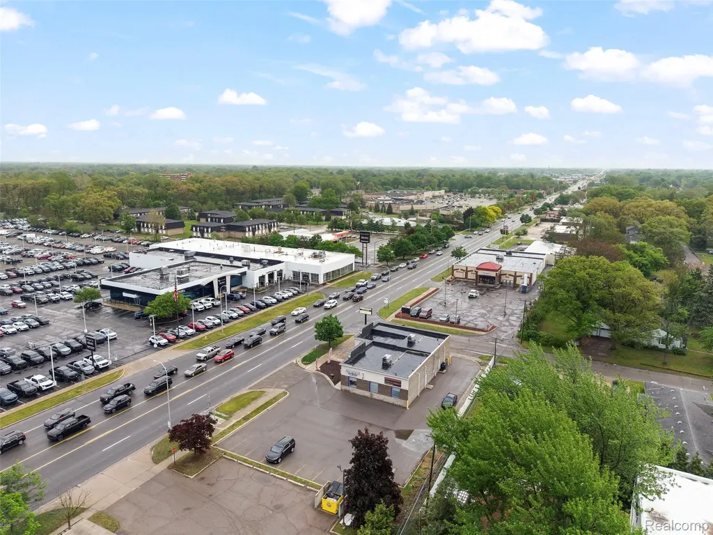 35223 Ford Road Detroit City MI 48185