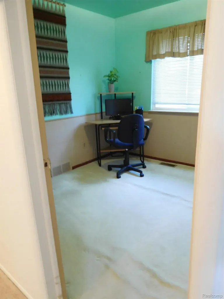 39116 Lea Court Sterling Heights City MI 48313