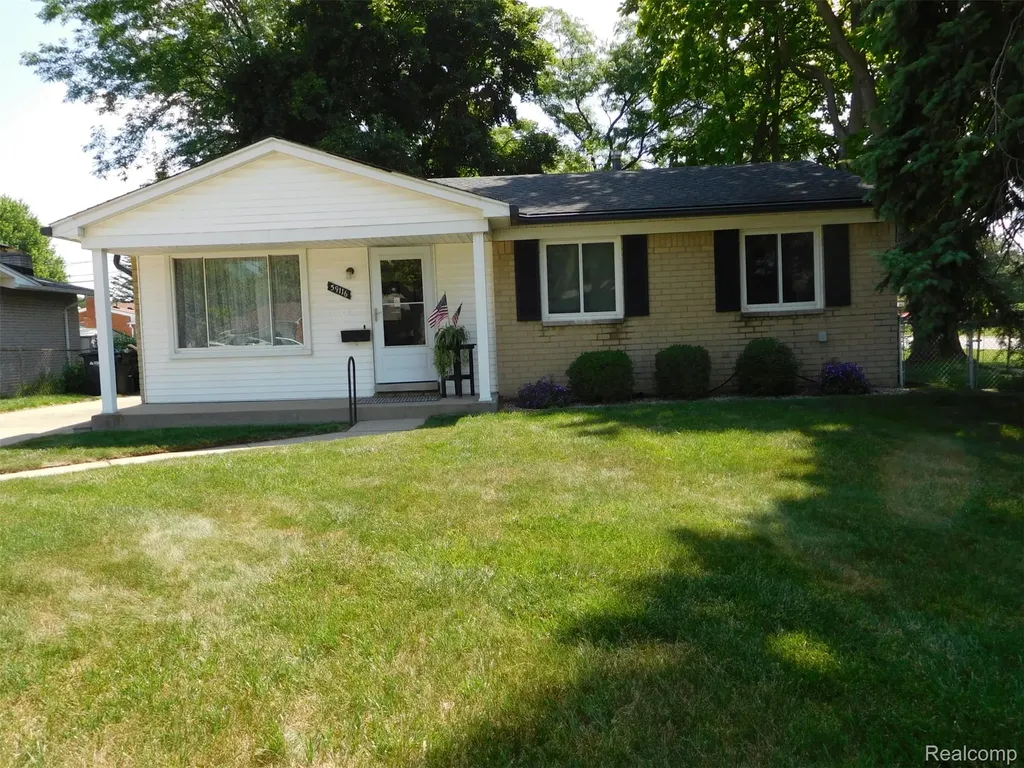 39116 Lea Court Sterling Heights City MI 48313
