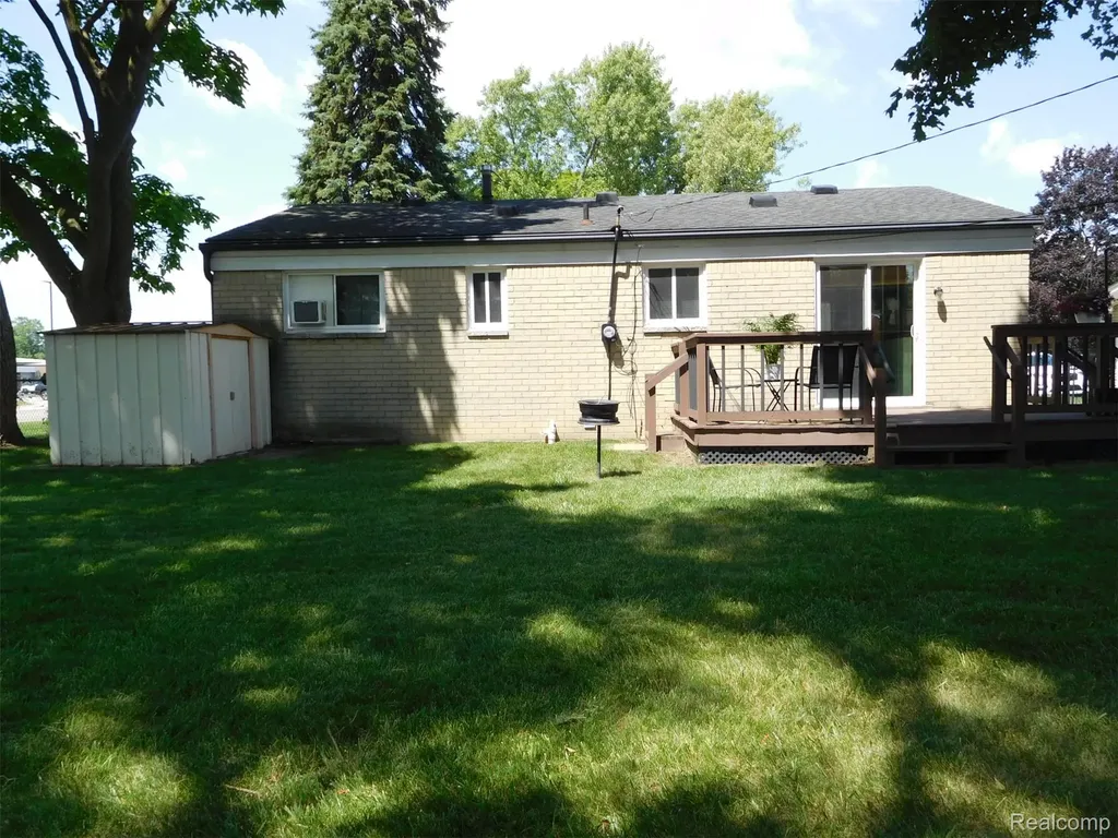 39116 Lea Court Sterling Heights City MI 48313