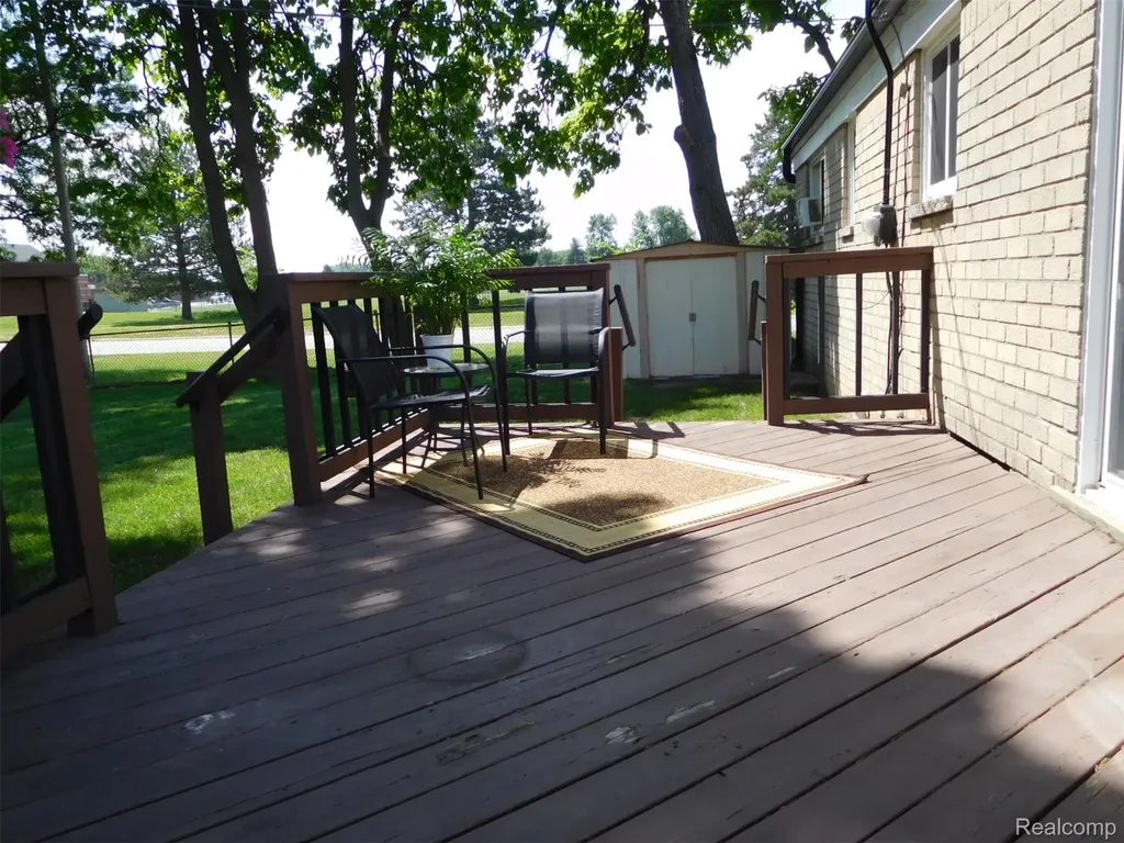 39116 Lea Court Sterling Heights City MI 48313