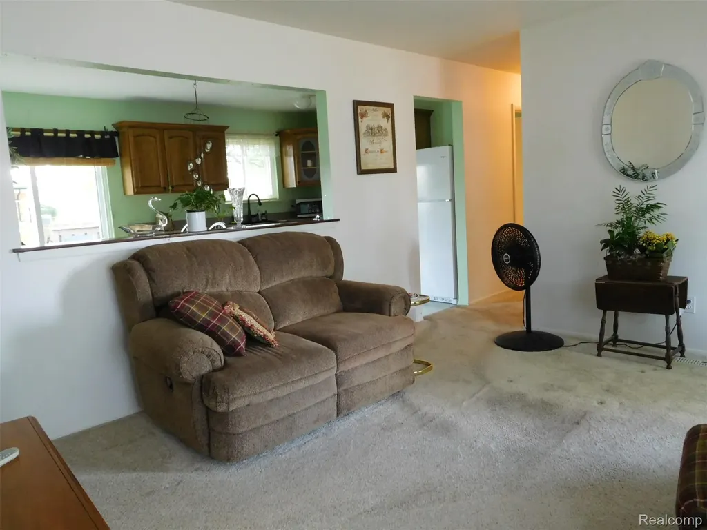 39116 Lea Court Sterling Heights City MI 48313