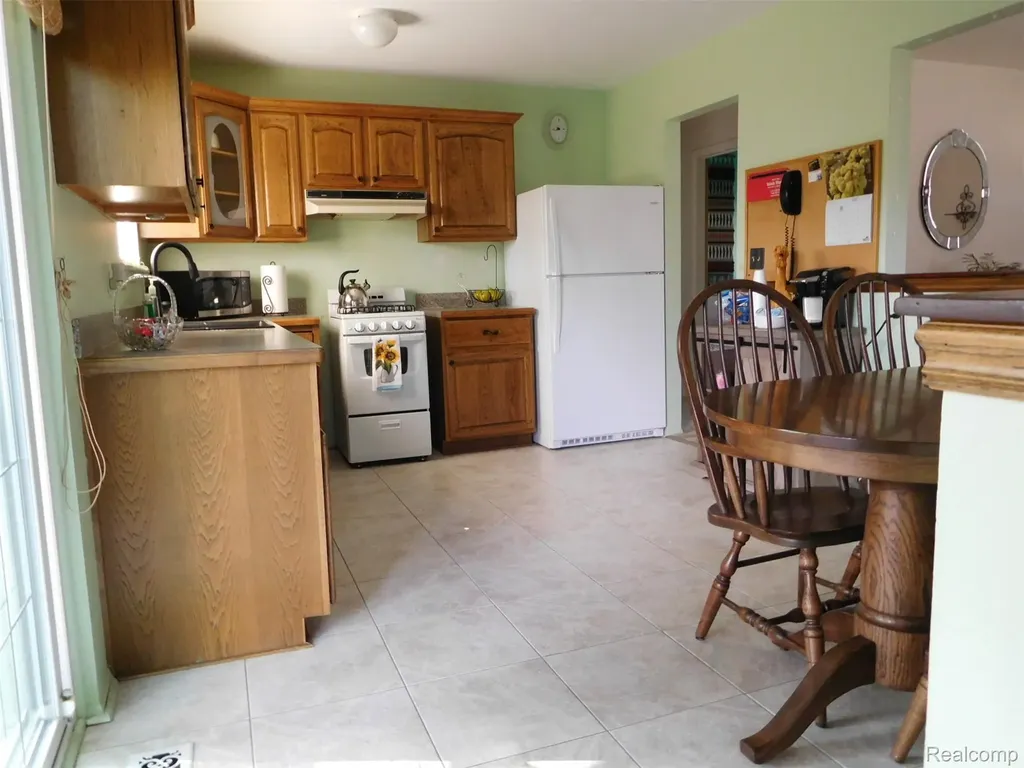 39116 Lea Court Sterling Heights City MI 48313
