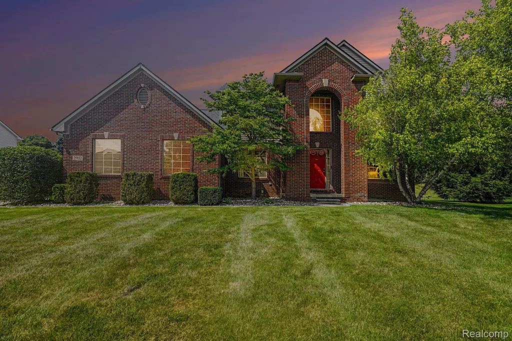 25932 Cobblers Lane Lyon Charter Township MI 48178