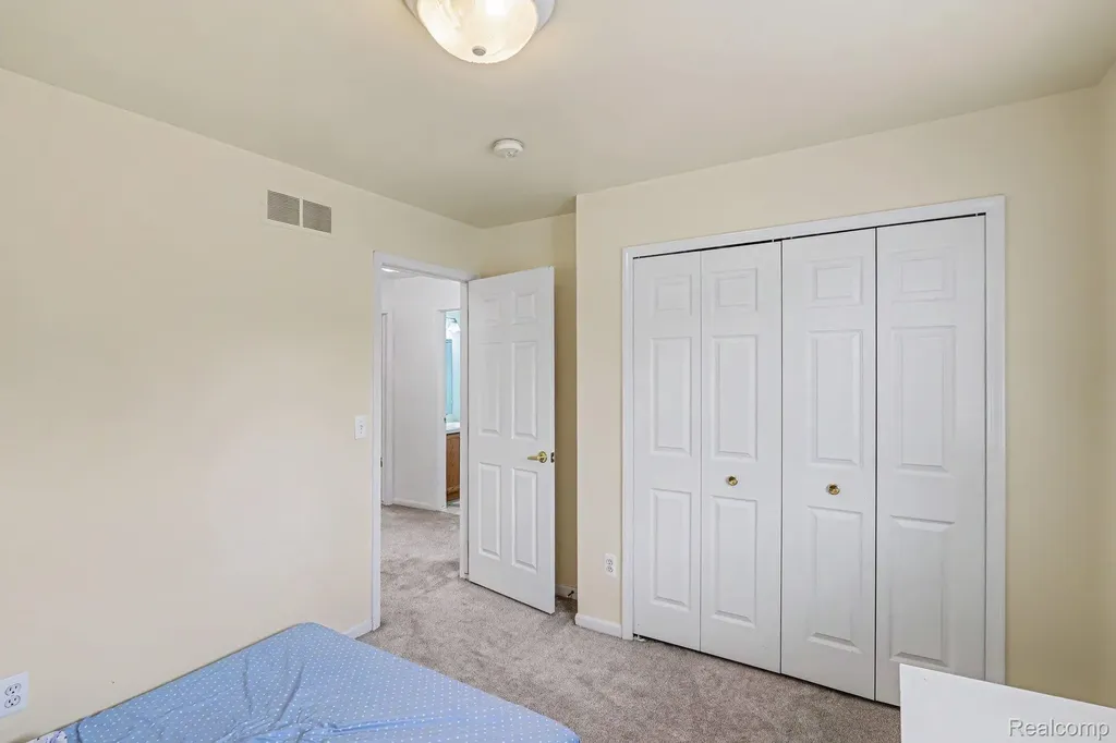 25932 Cobblers Lane Lyon Charter Township MI 48178
