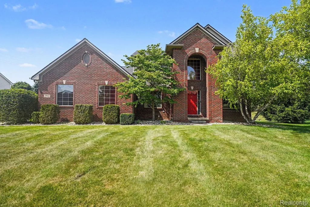 25932 Cobblers Lane Lyon Charter Township MI 48178