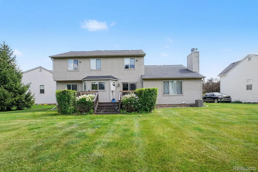 25932 Cobblers Lane Lyon Charter Township MI 48178