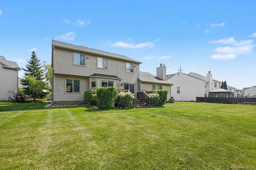 25932 Cobblers Lane Lyon Charter Township MI 48178