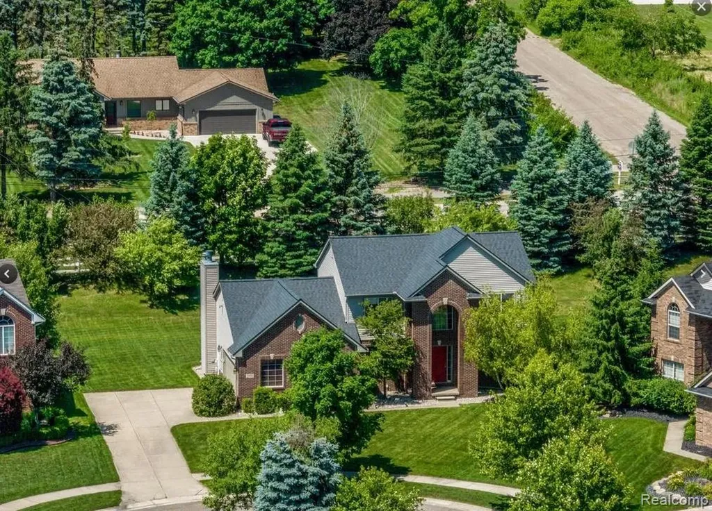25932 Cobblers Lane Lyon Charter Township MI 48178