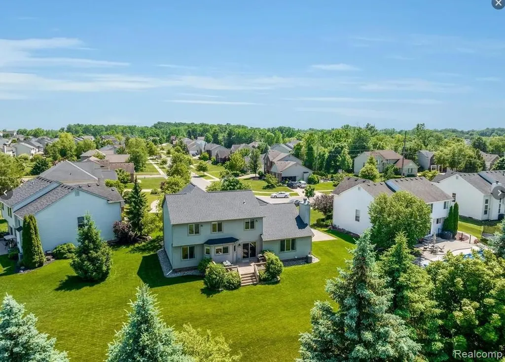 25932 Cobblers Lane Lyon Charter Township MI 48178