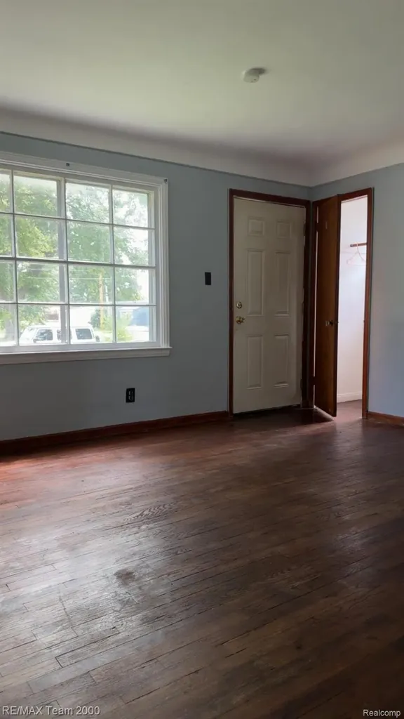 1774 Detroit Avenue Lincoln Park City MI 48146