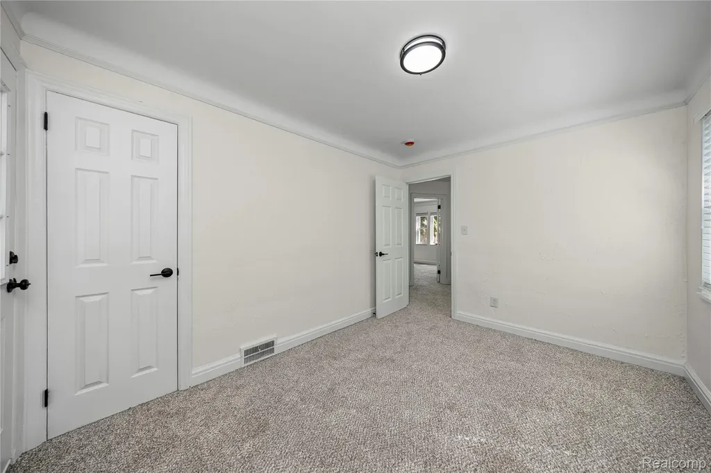 16549 Washburn Street Detroit City MI 48221