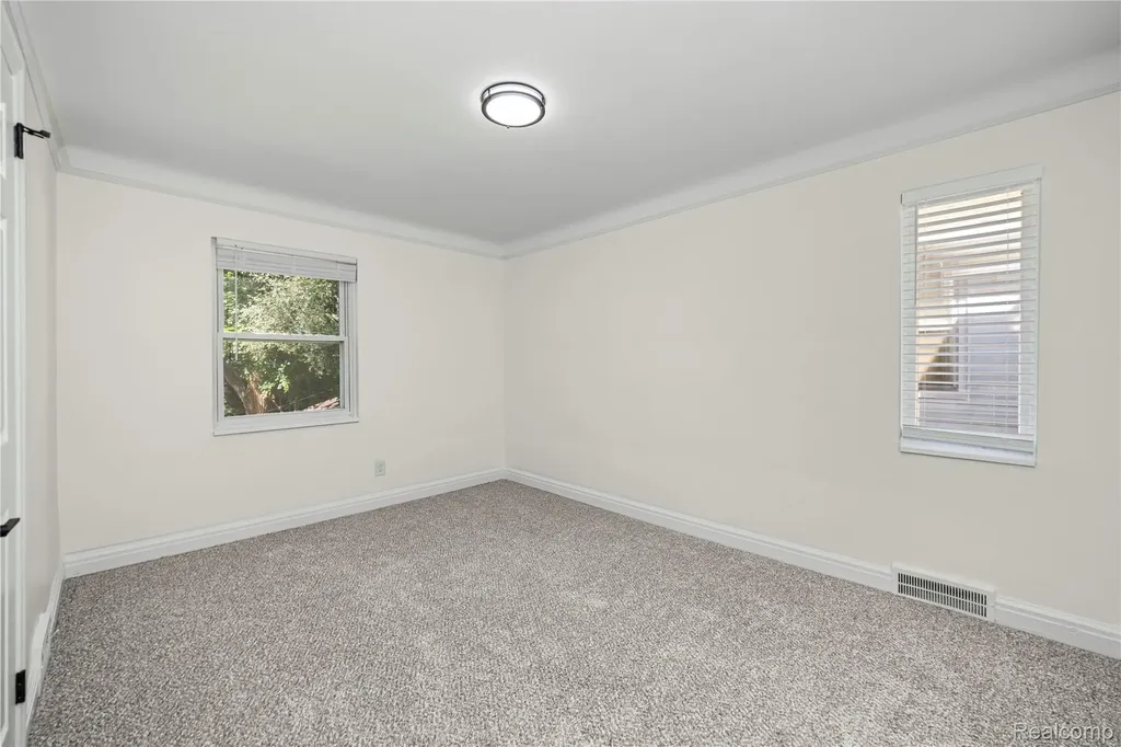 16549 Washburn Street Detroit City MI 48221
