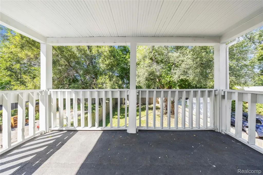 16549 Washburn Street Detroit City MI 48221