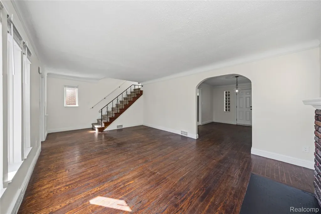16549 Washburn Street Detroit City MI 48221