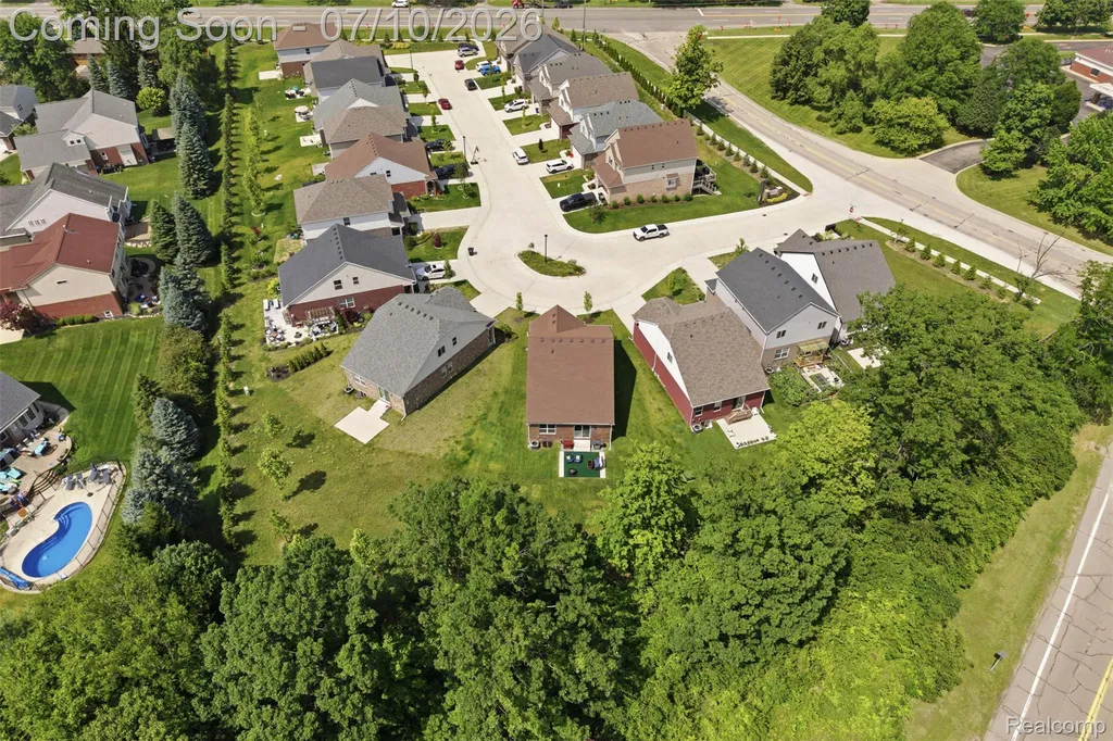 11789 Hines Place Drive Livonia City MI 48150