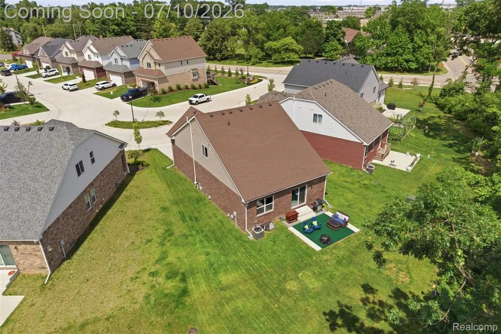 11789 Hines Place Drive Livonia City MI 48150