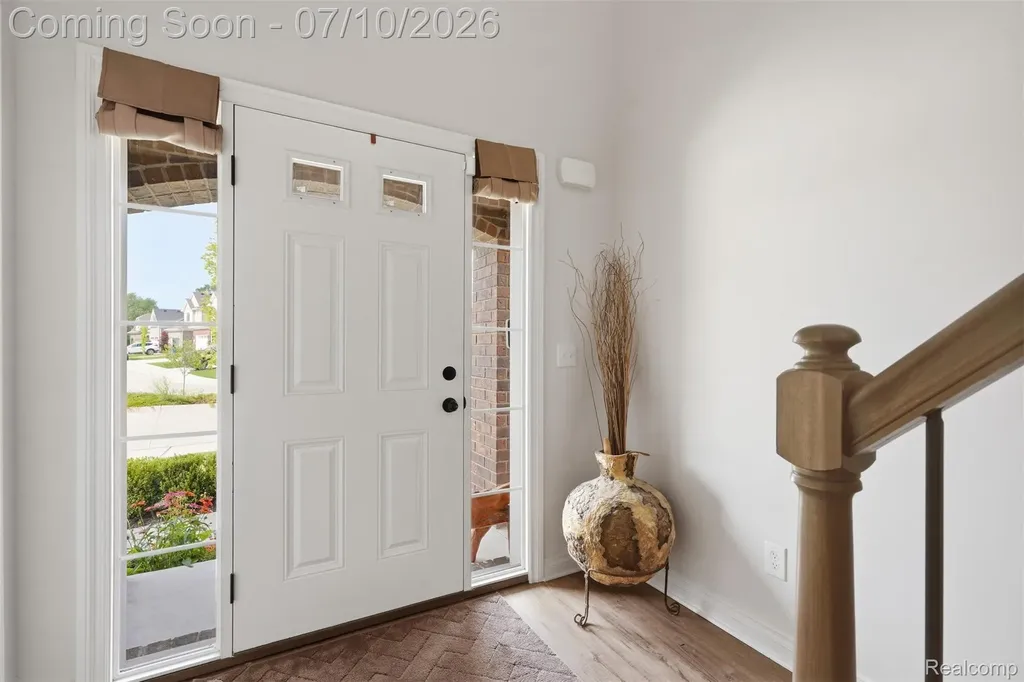 11789 Hines Place Drive Livonia City MI 48150