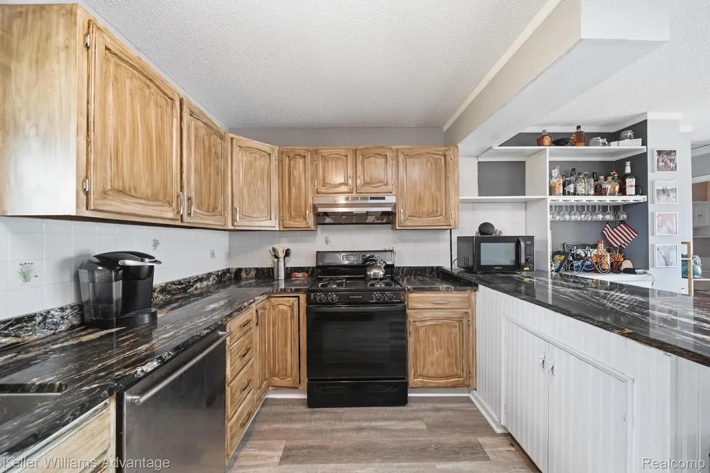 13980 Grandpoint Circle Somerset Township MI 49233