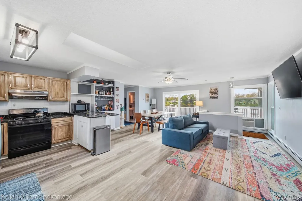 13980 Grandpoint Circle Somerset Township MI 49233