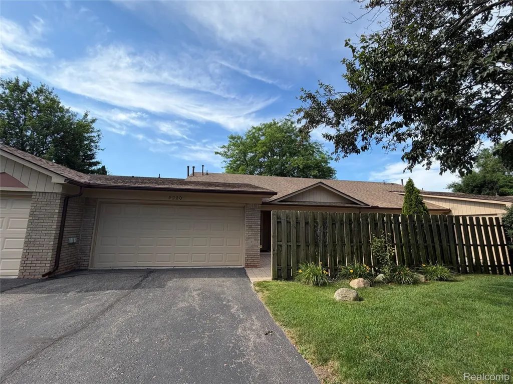 5220 W Utica Road Shelby Charter Township MI 48317