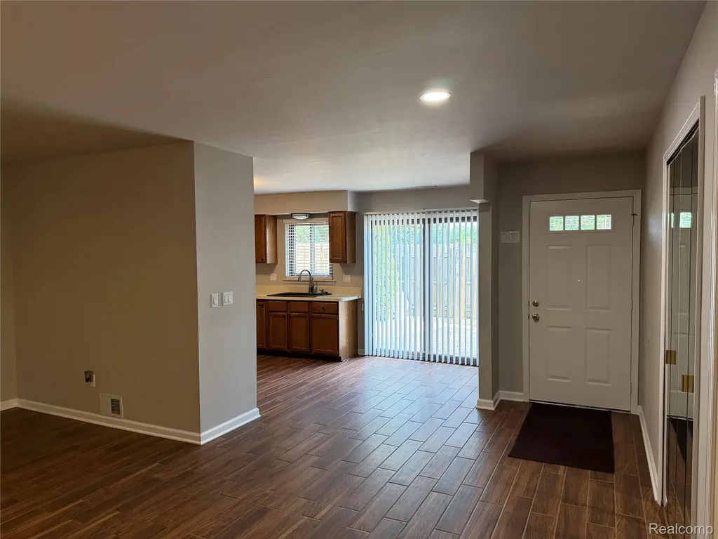 5220 W Utica Road Shelby Charter Township MI 48317