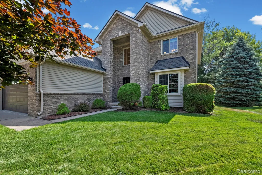 23003 Waterview Drive Huron Charter Township MI 48164