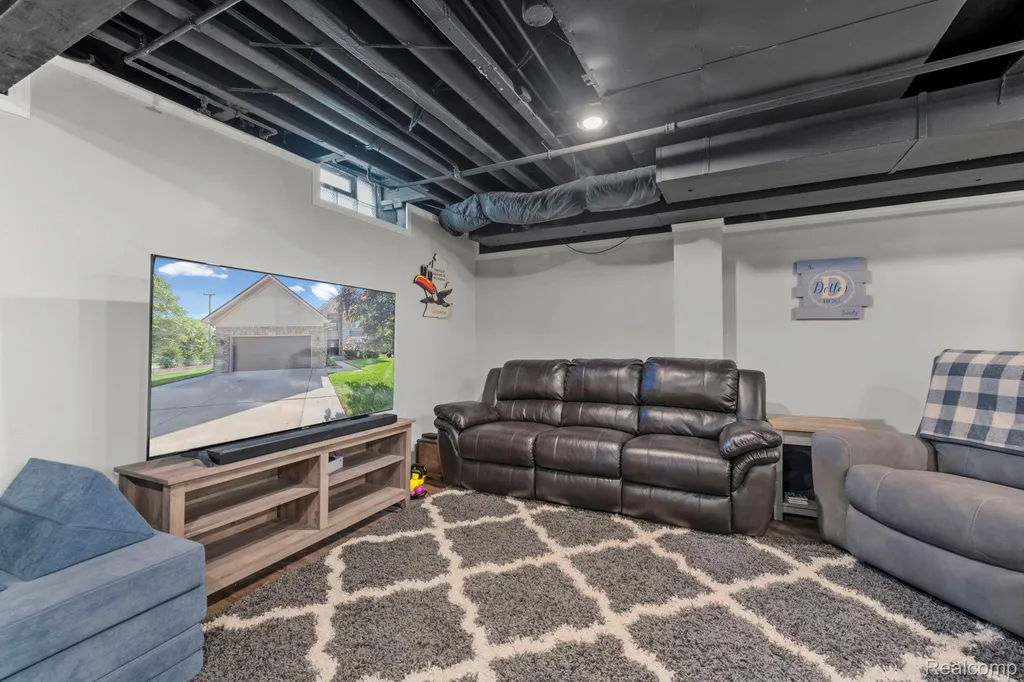 23003 Waterview Drive Huron Charter Township MI 48164