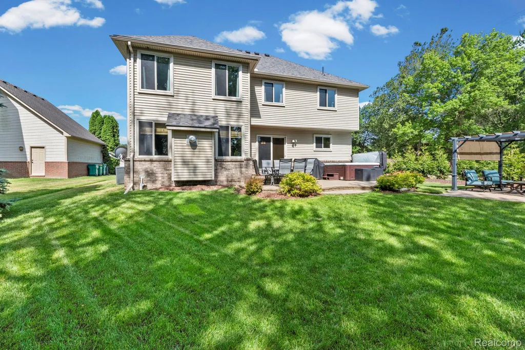 23003 Waterview Drive Huron Charter Township MI 48164