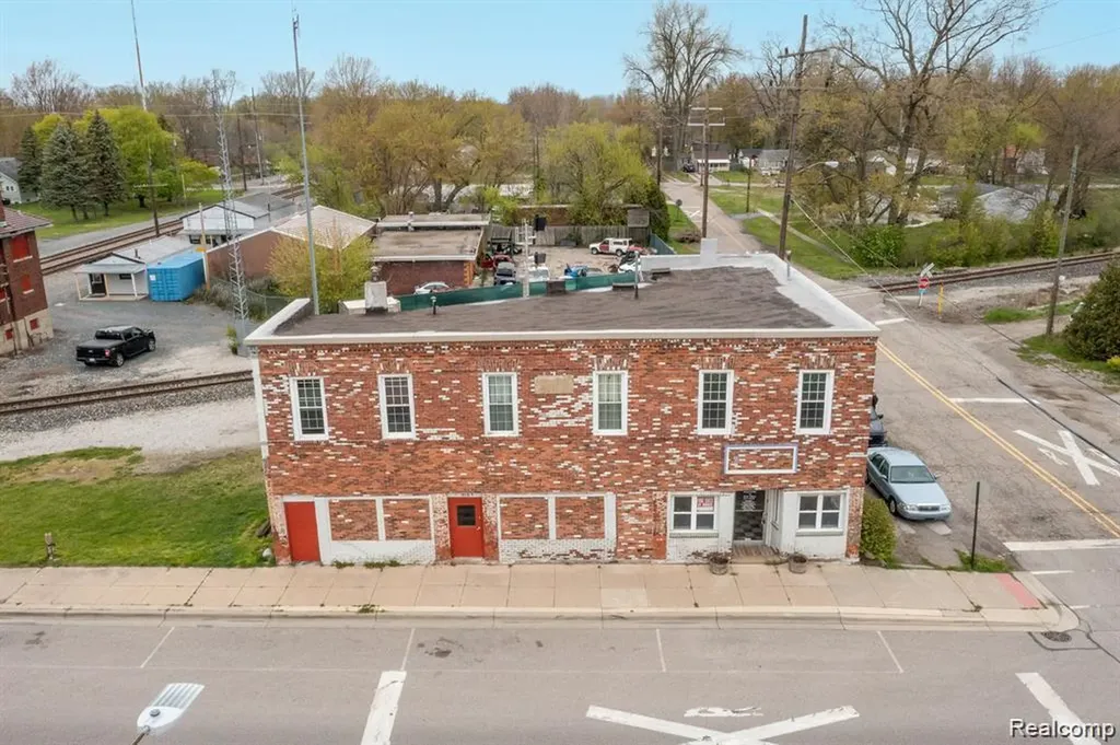 910 Monroe Street Carleton Village MI 48117